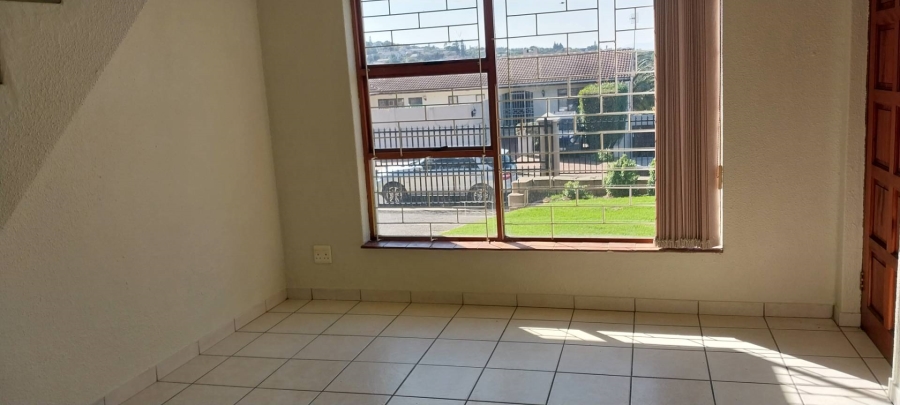 3 Bedroom Property for Sale in Loevenstein Western Cape